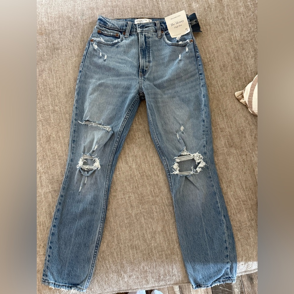 NWT* Abercrombie & Fitch Skinny High Rise Jeans